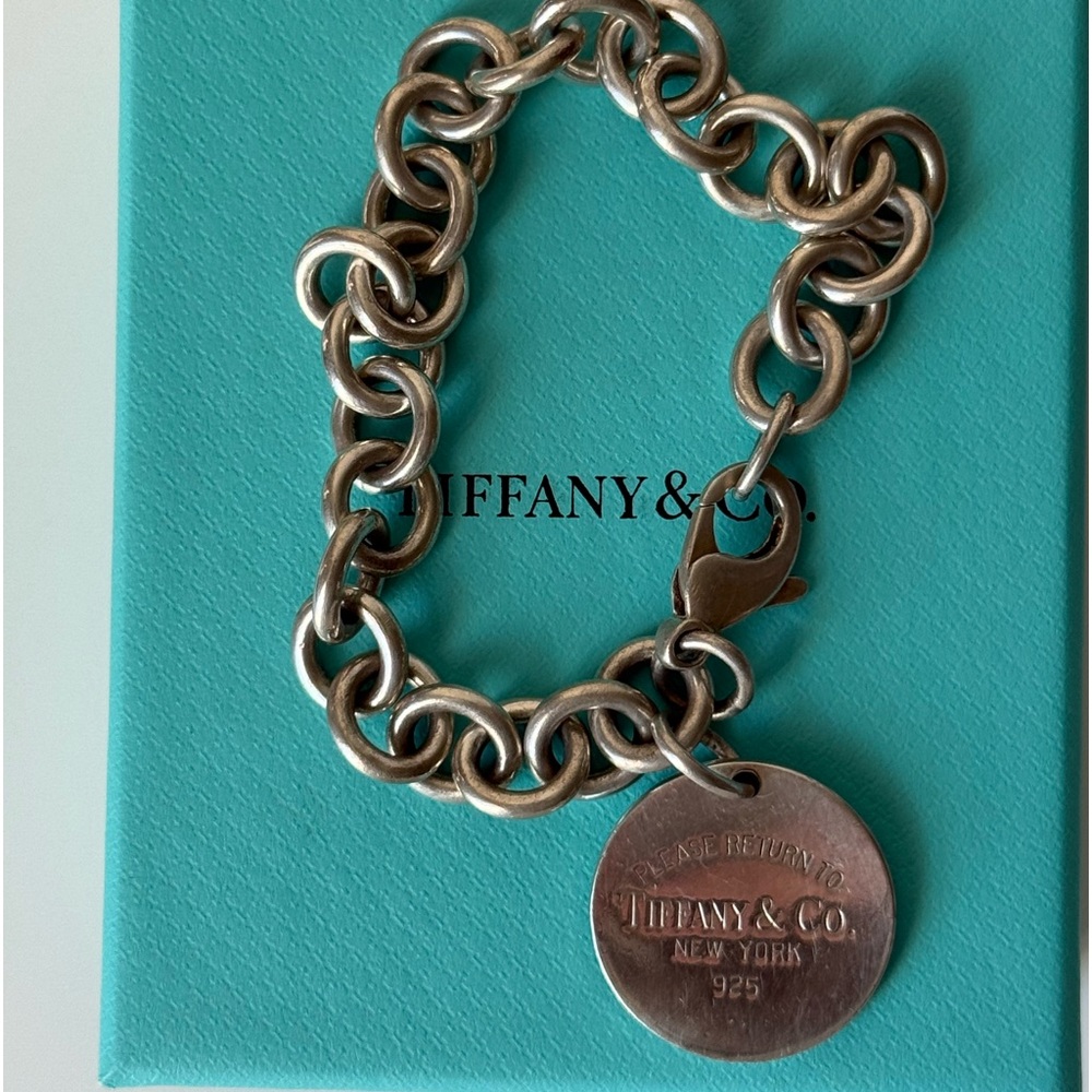 Tiffany & Co. Silver Chain Bracelet with Round Charm